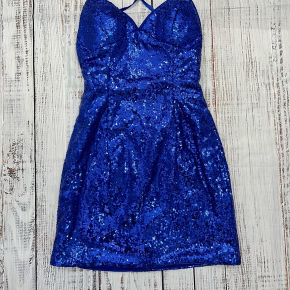 Size 2 Homecoming dress. NEXT DAY SHIP! Royal blue sequin with open back. - Picture 9 of 12